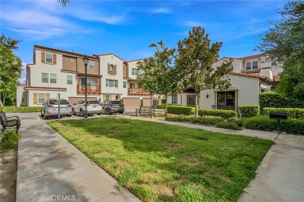 438 W Duarte Monrovia, CA 91016