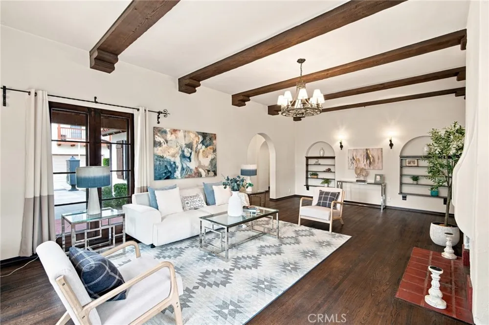 438 W Duarte Monrovia, CA 91016