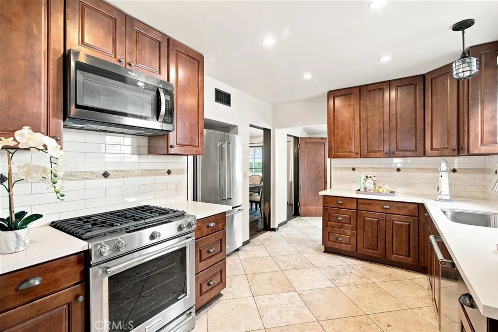 438 W Duarte Monrovia, CA 91016