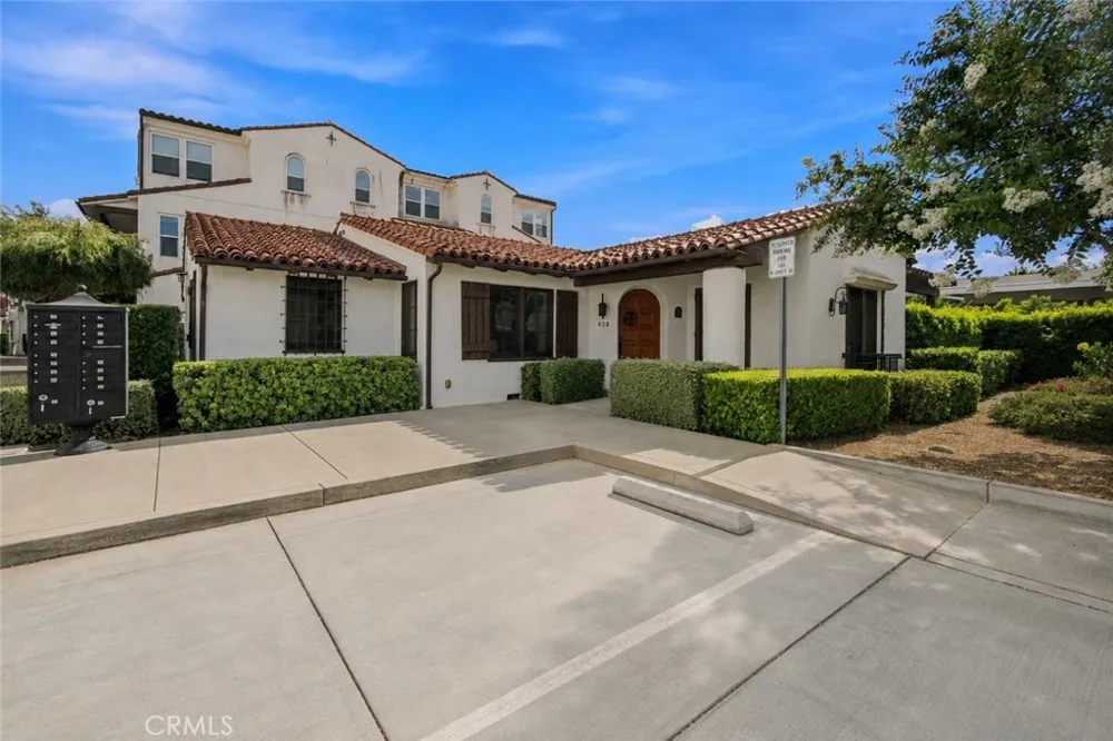 438 W Duarte Monrovia, CA 91016