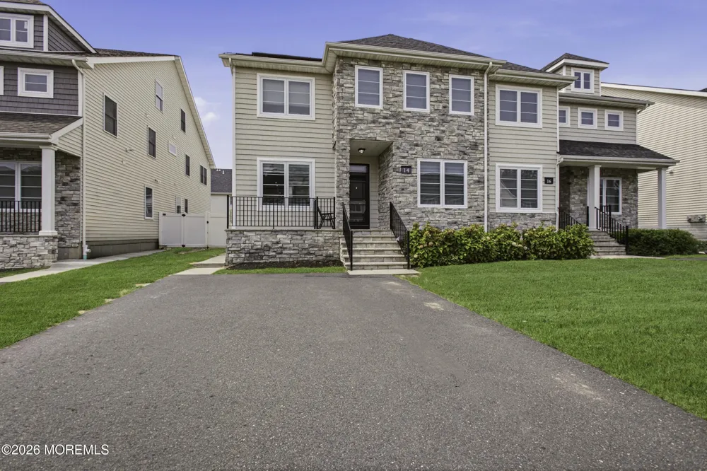 14 Majestic Way Lakewood, NJ 08701