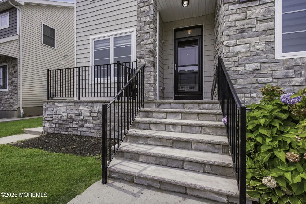 14 Majestic Way Lakewood, NJ 08701