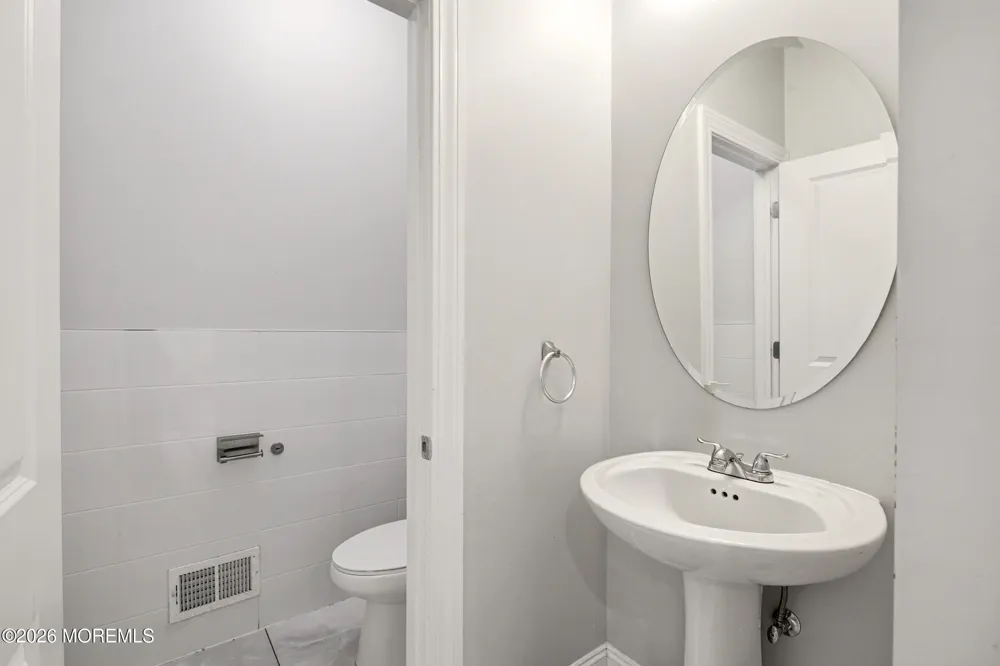 14 Majestic Way Lakewood, NJ 08701