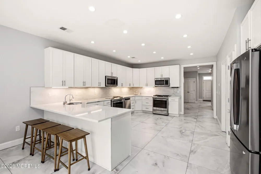 14 Majestic Way Lakewood, NJ 08701