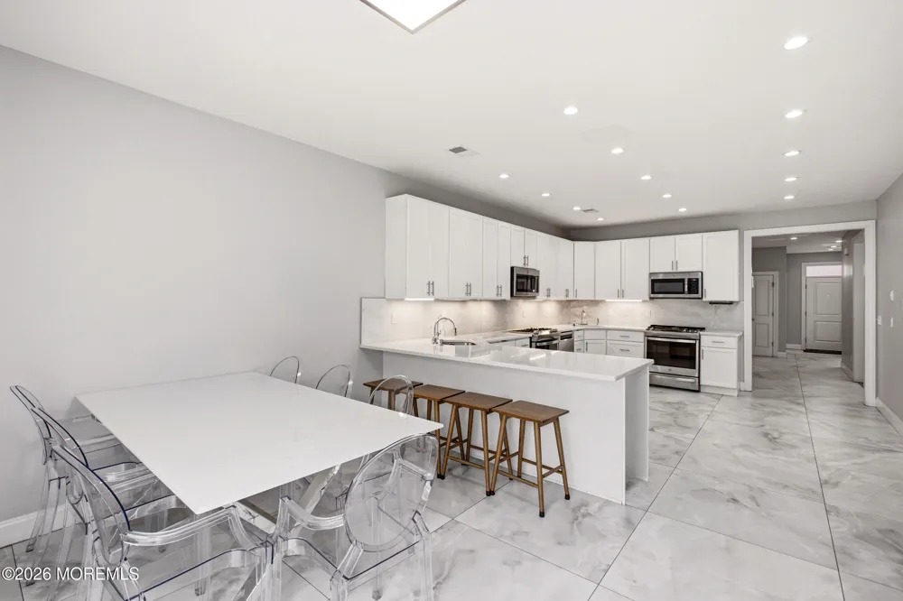 14 Majestic Way Lakewood, NJ 08701