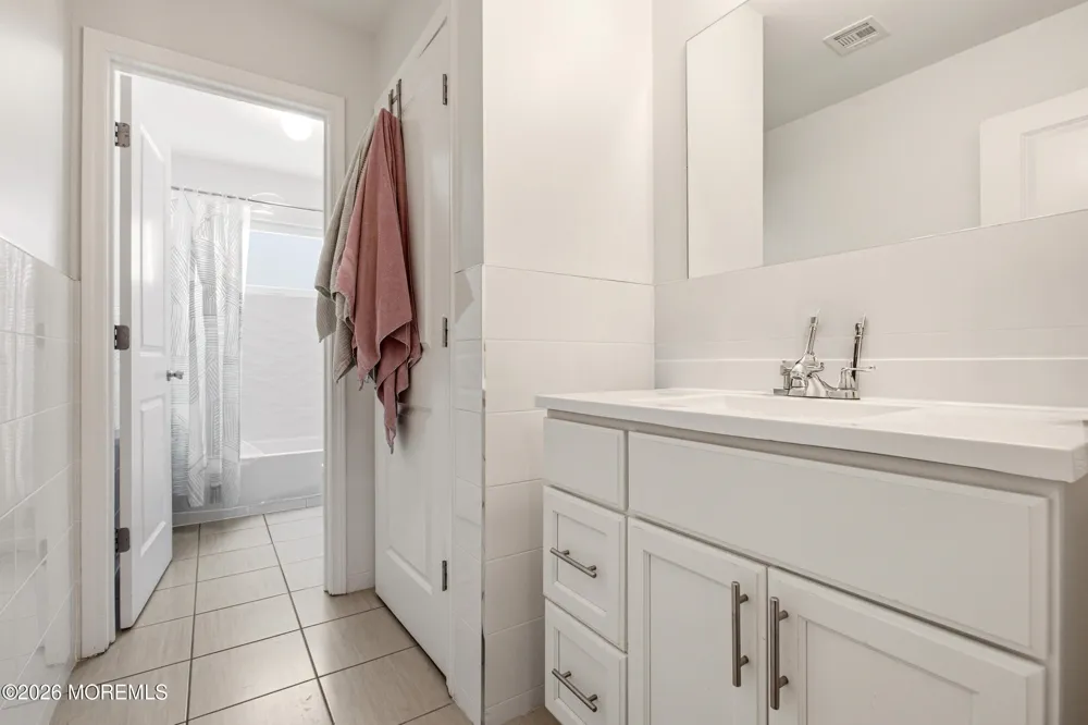 14 Majestic Way Lakewood, NJ 08701