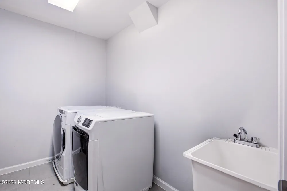 14 Majestic Way Lakewood, NJ 08701