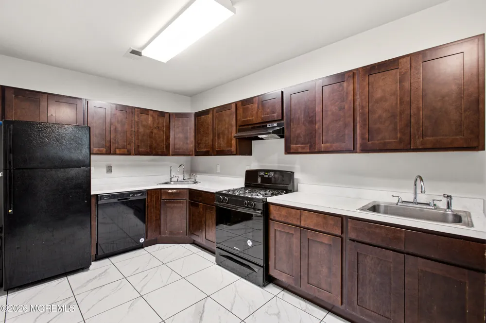 14 Majestic Way Lakewood, NJ 08701