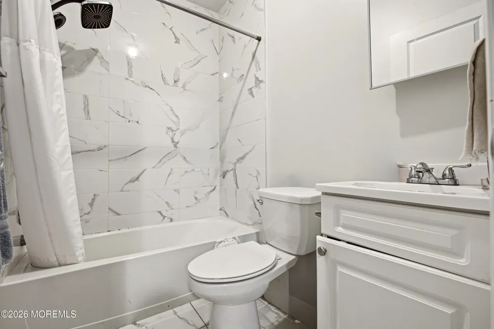 14 Majestic Way Lakewood, NJ 08701