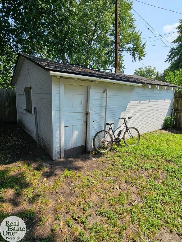 1914 16th Street Port Huron City, MI 48060