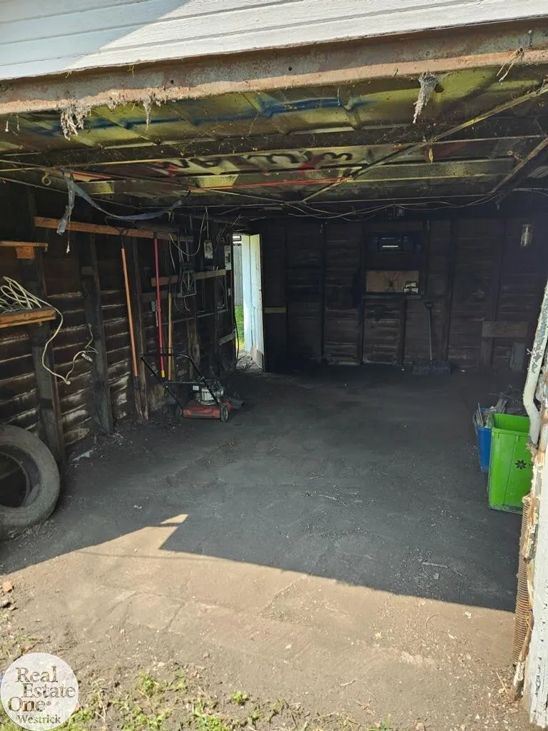 1914 16th Street Port Huron City, MI 48060