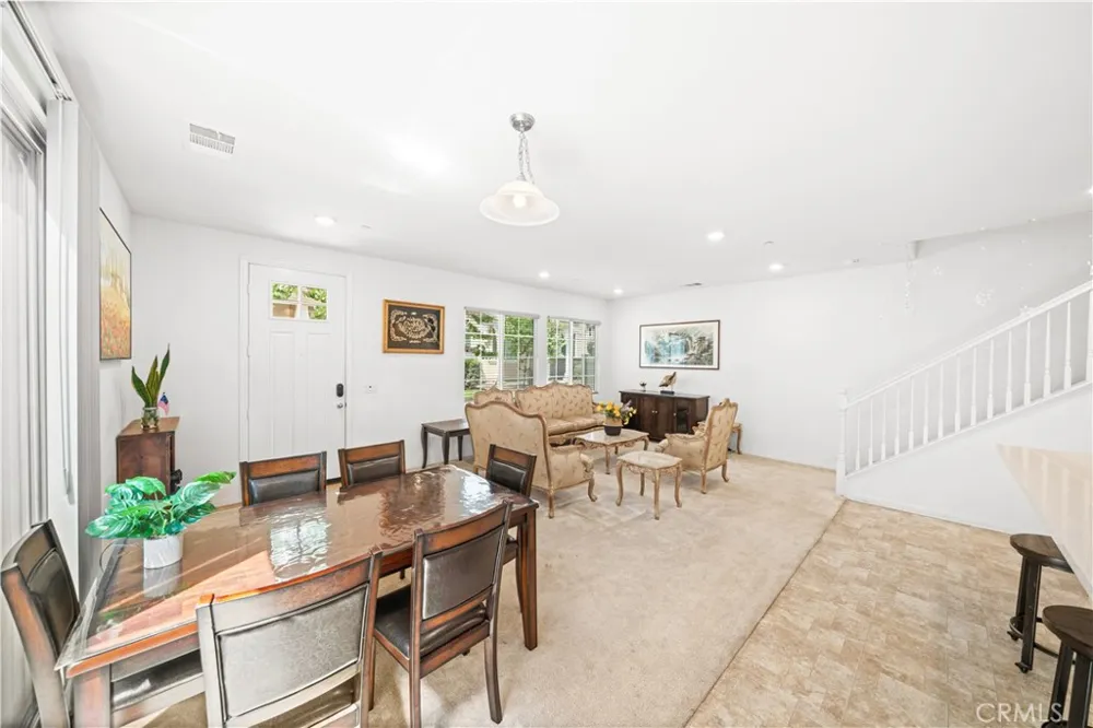 5564 Valencia Montclair, CA 91762