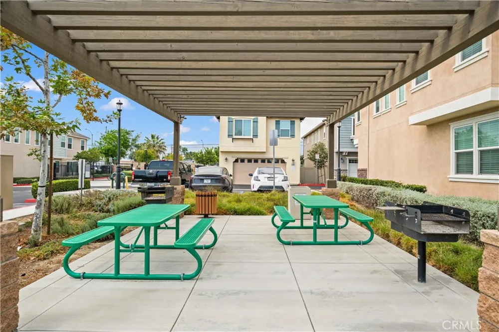 5564 Valencia Montclair, CA 91762