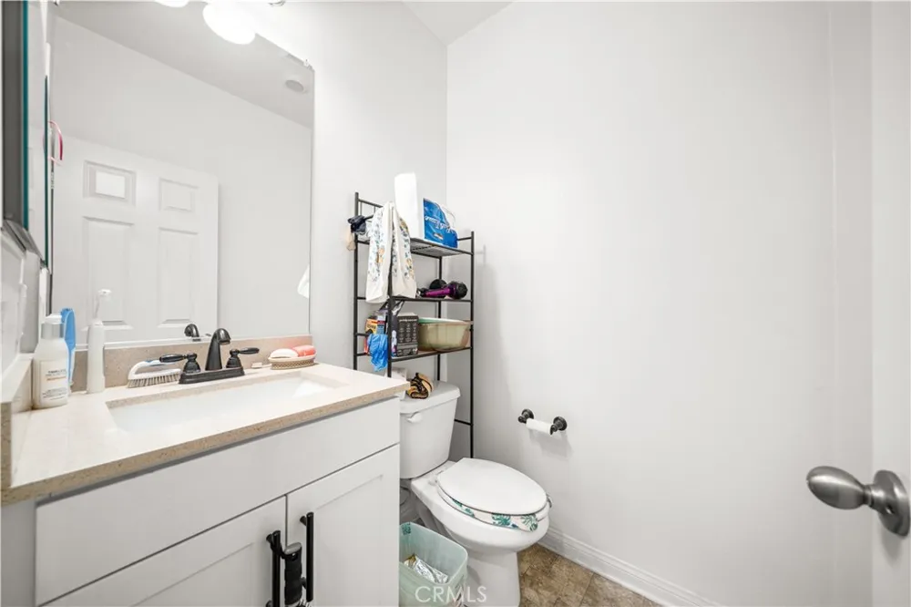 5564 Valencia Montclair, CA 91762
