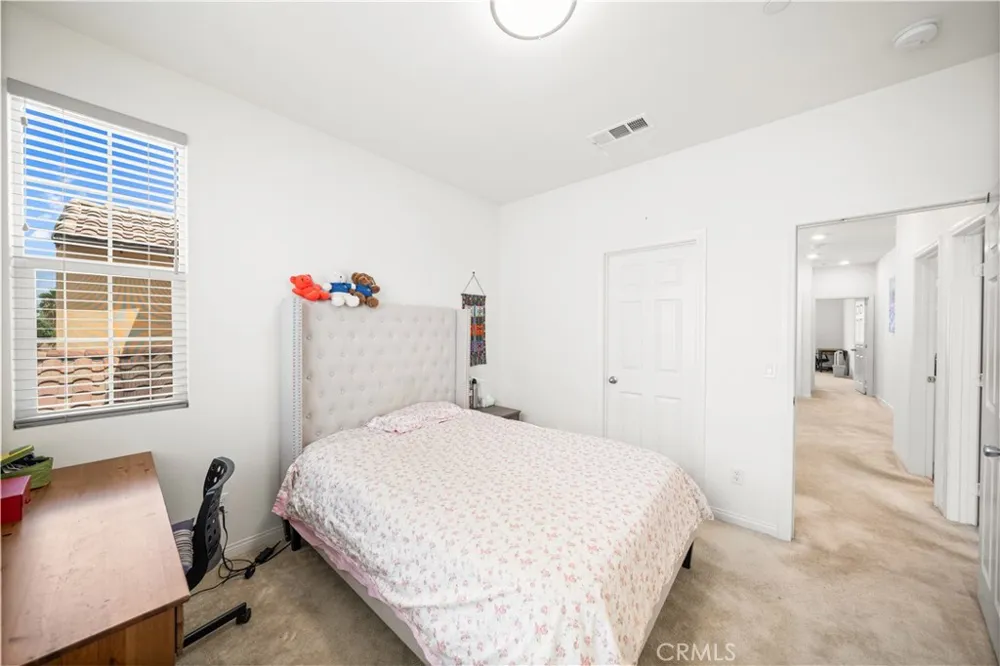 5564 Valencia Montclair, CA 91762