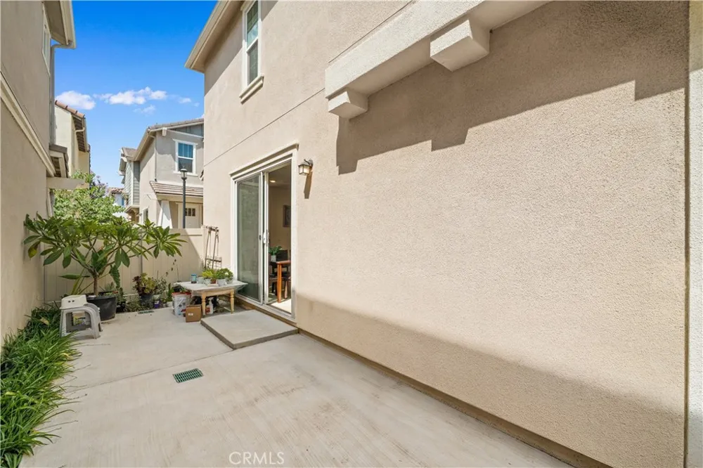 5564 Valencia Montclair, CA 91762