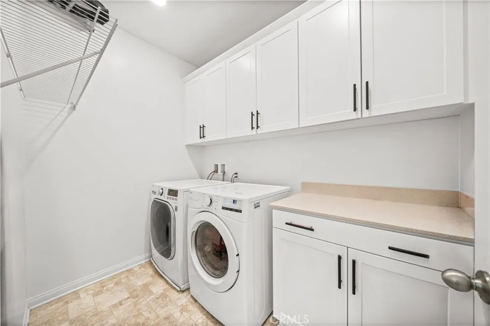 5564 Valencia Montclair, CA 91762