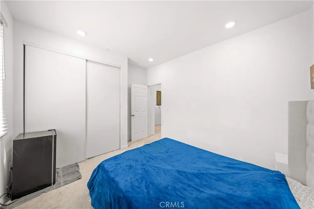 5564 Valencia Montclair, CA 91762