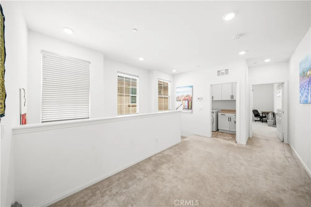 5564 Valencia Montclair, CA 91762