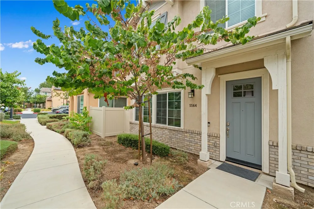 5564 Valencia Montclair, CA 91762