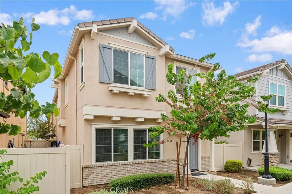 5564 Valencia Montclair, CA 91762