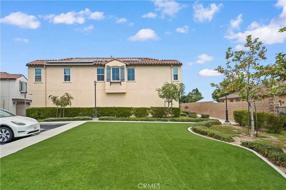 5564 Valencia Montclair, CA 91762
