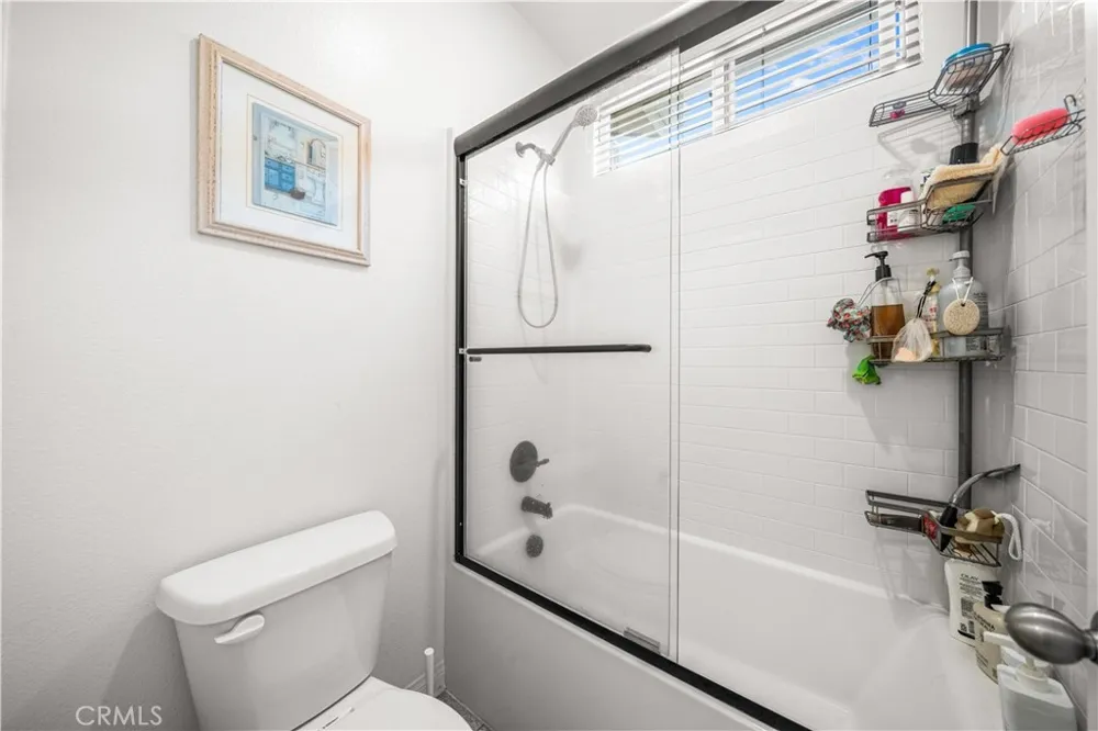 5564 Valencia Montclair, CA 91762