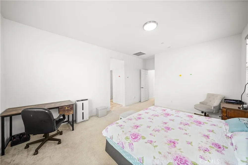 5564 Valencia Montclair, CA 91762