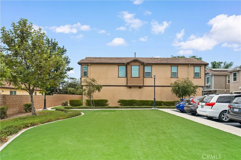 5564 Valencia Montclair, CA 91762