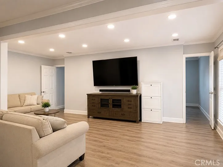 732 S Heather Lane West Covina, CA 91791