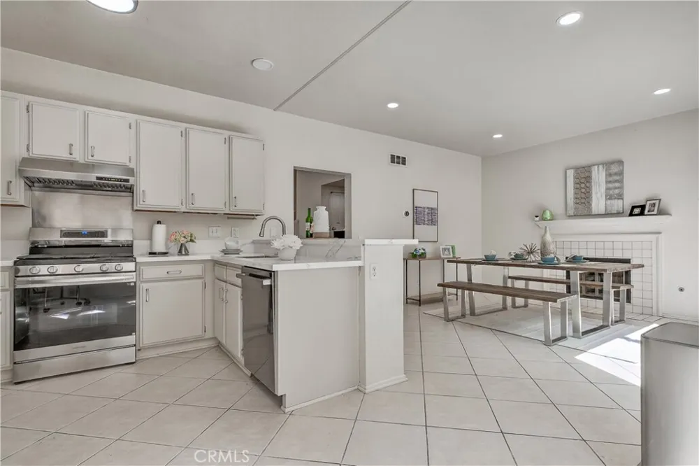 150 Homestead La Puente, CA 91744
