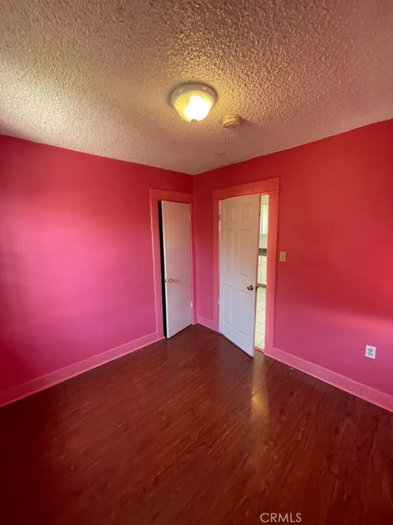 530 W Poplar Compton, CA 90220
