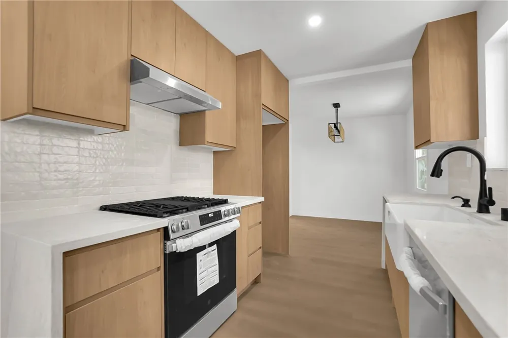 4808 Maryland La Crescenta, CA 91214