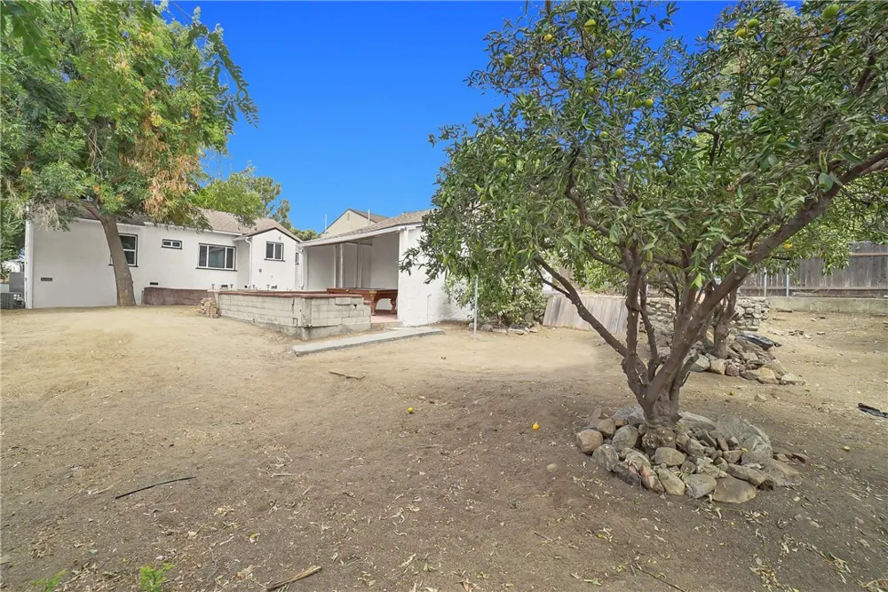4808 Maryland La Crescenta, CA 91214
