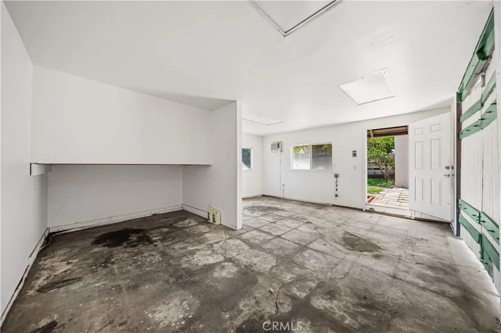 104 E Adams Alhambra, CA 91801