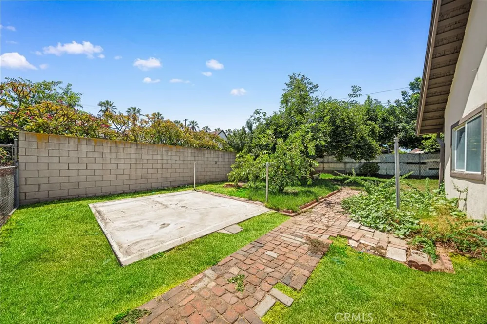 104 E Adams Alhambra, CA 91801
