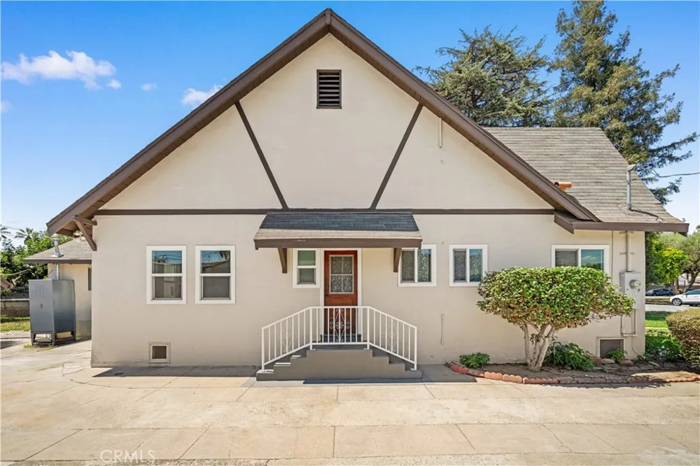 104 E Adams Alhambra, CA 91801