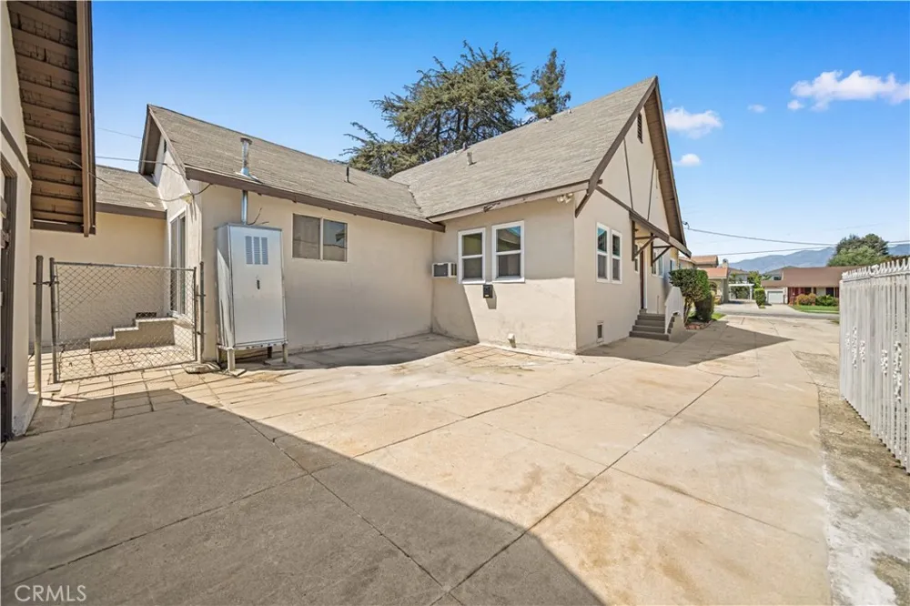 104 E Adams Alhambra, CA 91801