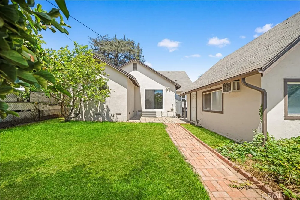 104 E Adams Alhambra, CA 91801