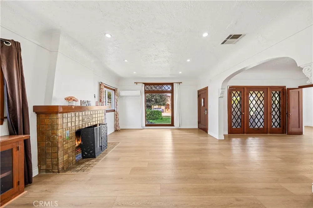 104 E Adams Alhambra, CA 91801
