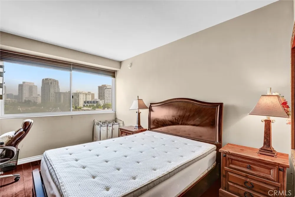969 Hilgard Avenue #706 Los Angeles, CA 90024