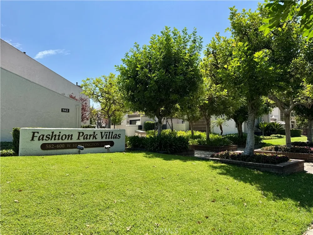 594 W Huntington #C Arcadia, CA 91007