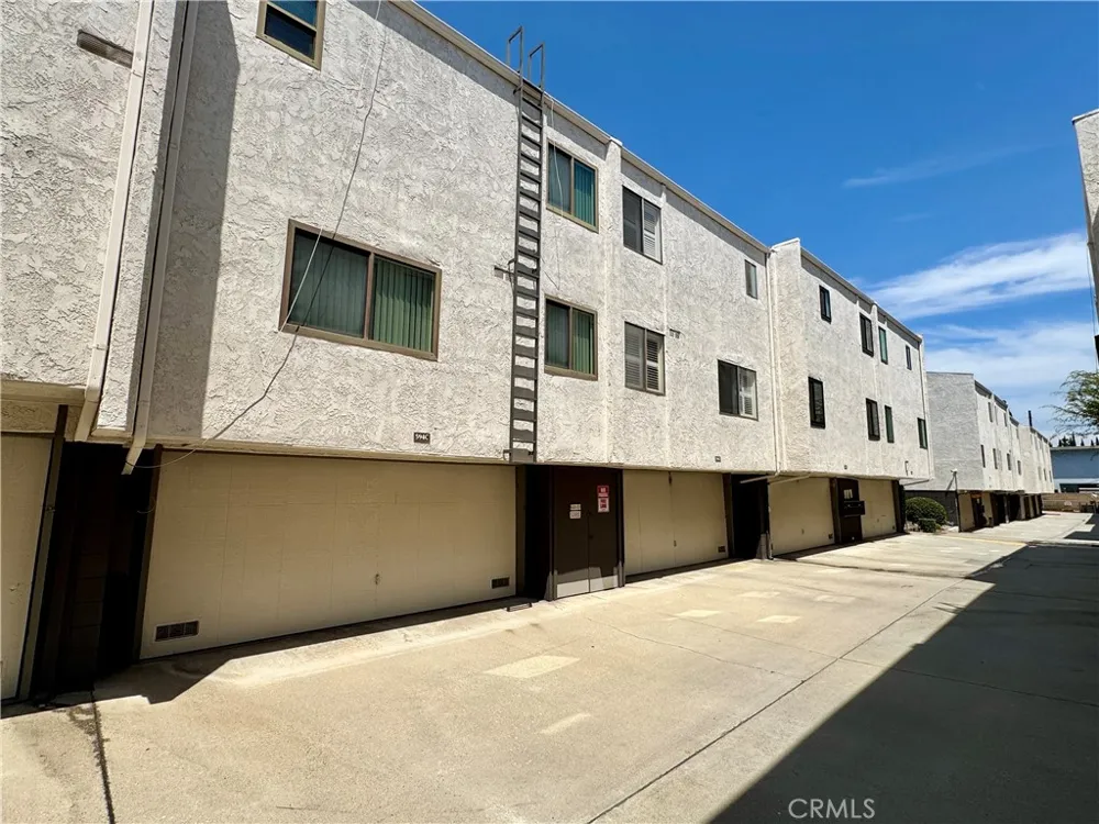 594 W Huntington #C Arcadia, CA 91007
