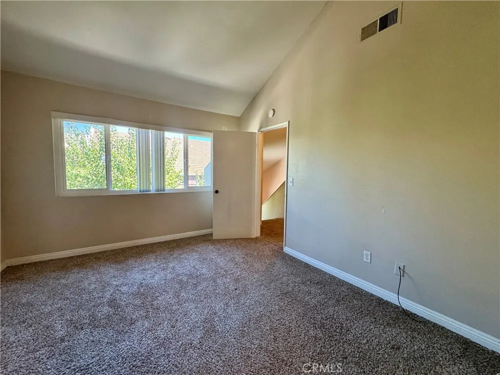594 W Huntington #C Arcadia, CA 91007