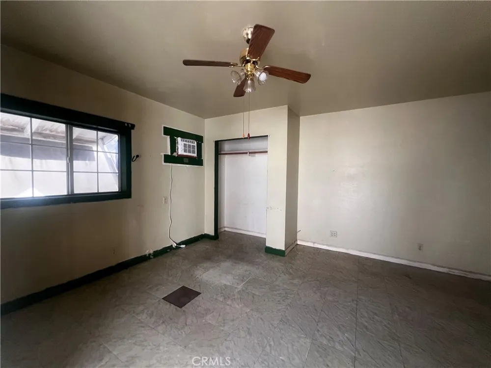 119 Walnut Needles, CA 92363