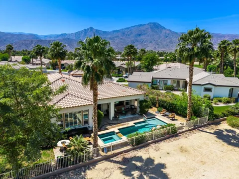 61564 Tulare Lane