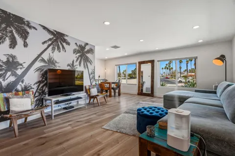 73561 Broadmoor Drive