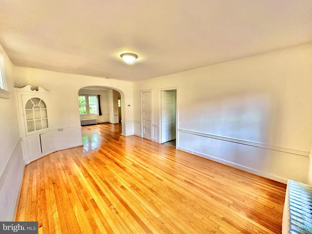 4422 GREENWICH PARKWAY NW Washington, DC 20007