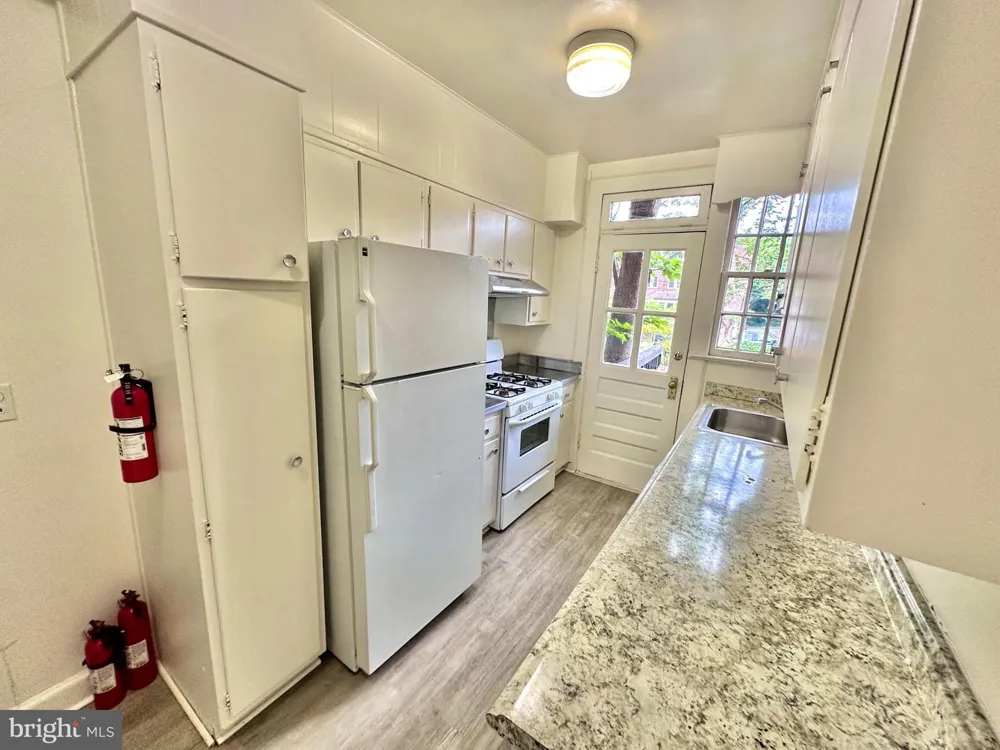 4422 GREENWICH PARKWAY NW Washington, DC 20007