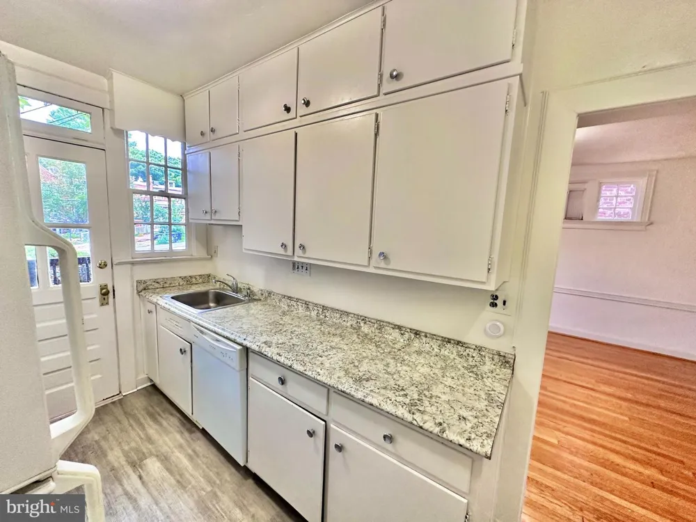 4422 GREENWICH PARKWAY NW Washington, DC 20007